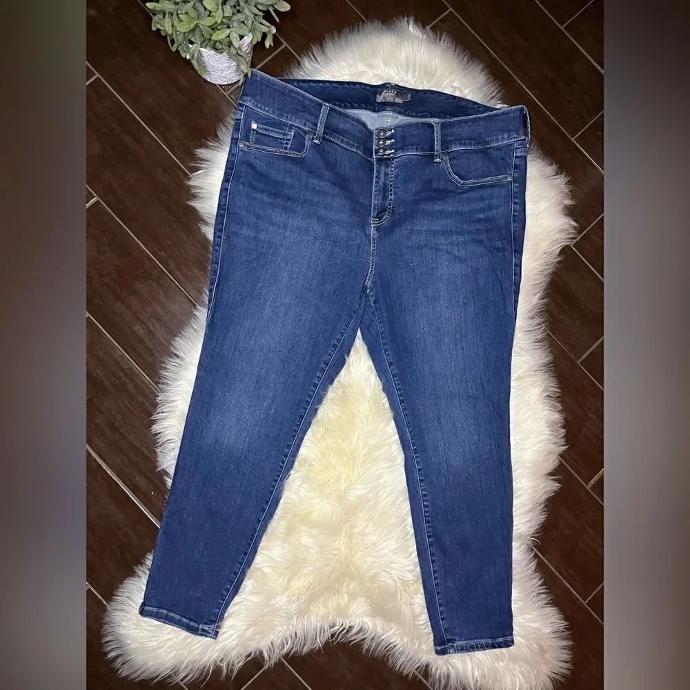 Torrid Denim jeggings sz 22 short